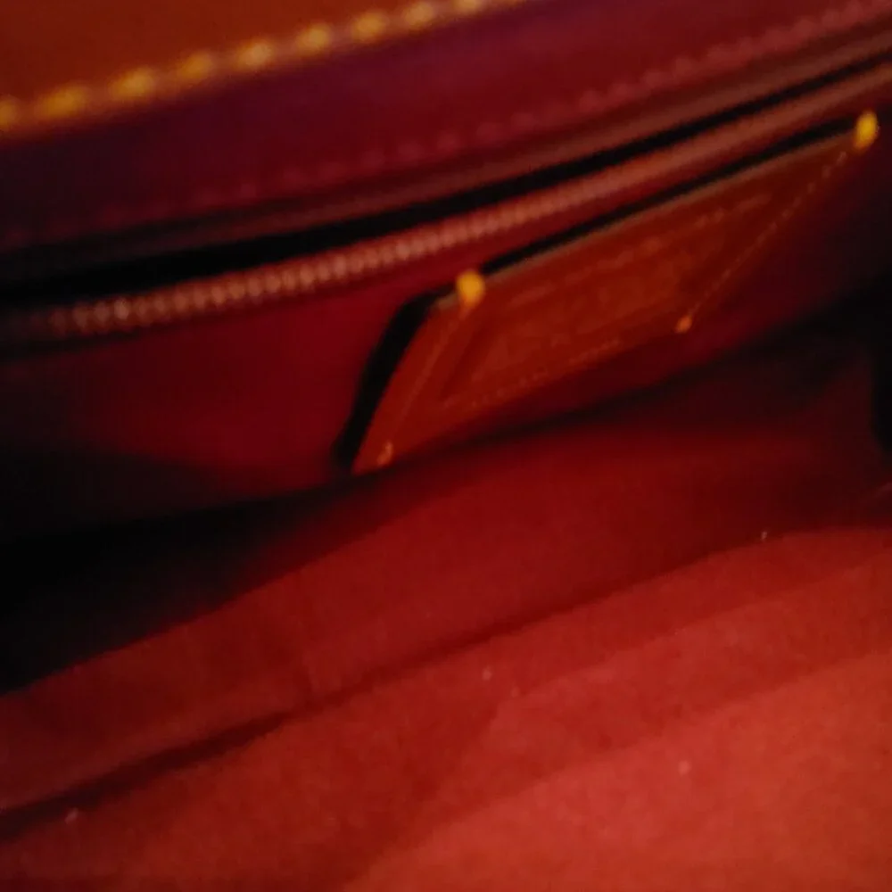 Coach Cassie 19 in Signature Canvas